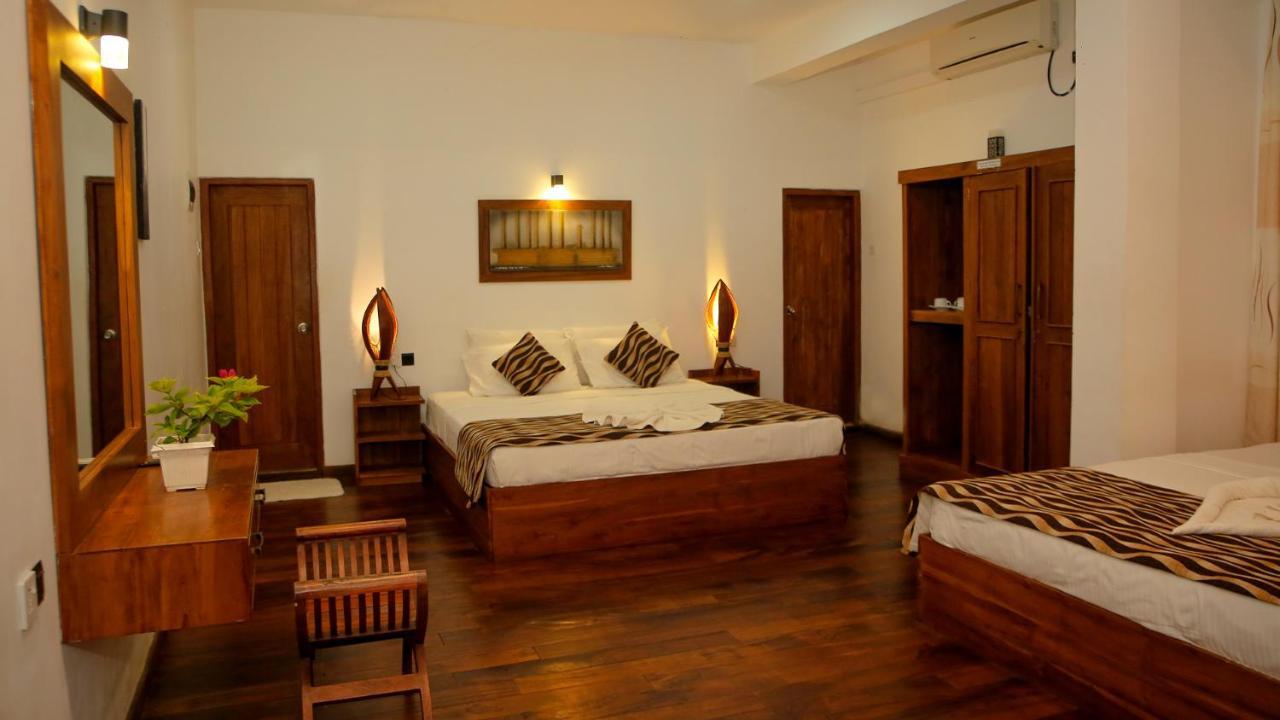 Silver Crown Nature Resort Kombichankulama 外观 照片